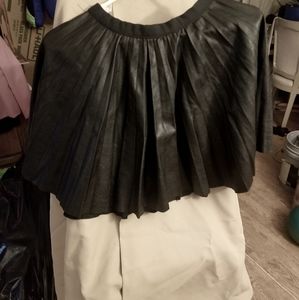 Pleated skirt